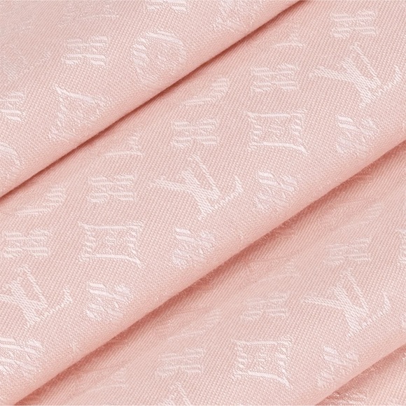 Authentic Louis Vuitton evermore shawl - Picture 3 of 6